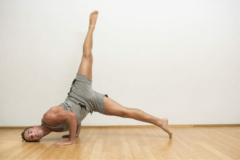 Power Vinyasa – RYOGA
